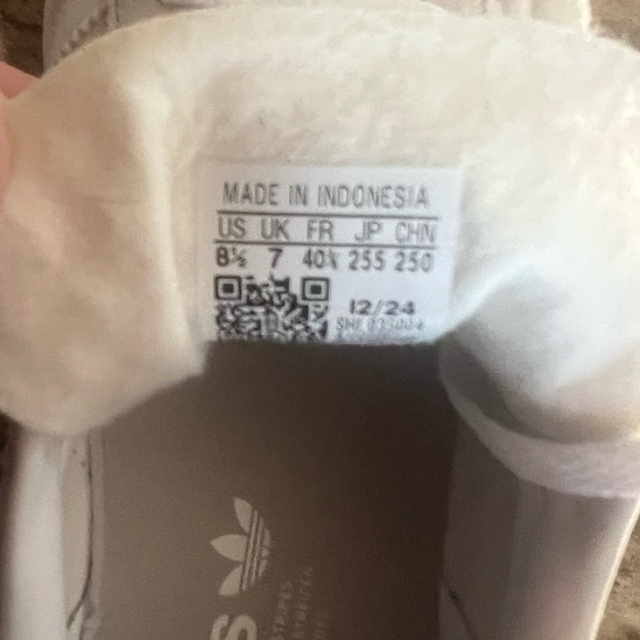 NEW Adidas Gazelle Bold Grey & White Sneaker - Picture 7 of 7